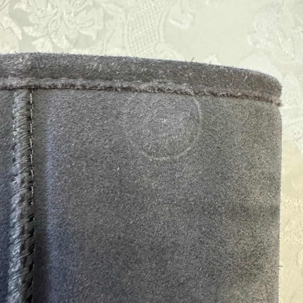 Bearpaw Adele Gray Suede Boots Size 7 Faux Fur Lining‎ Braided Strap Buckle